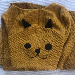Pepaloves Mustard Cat Shirt